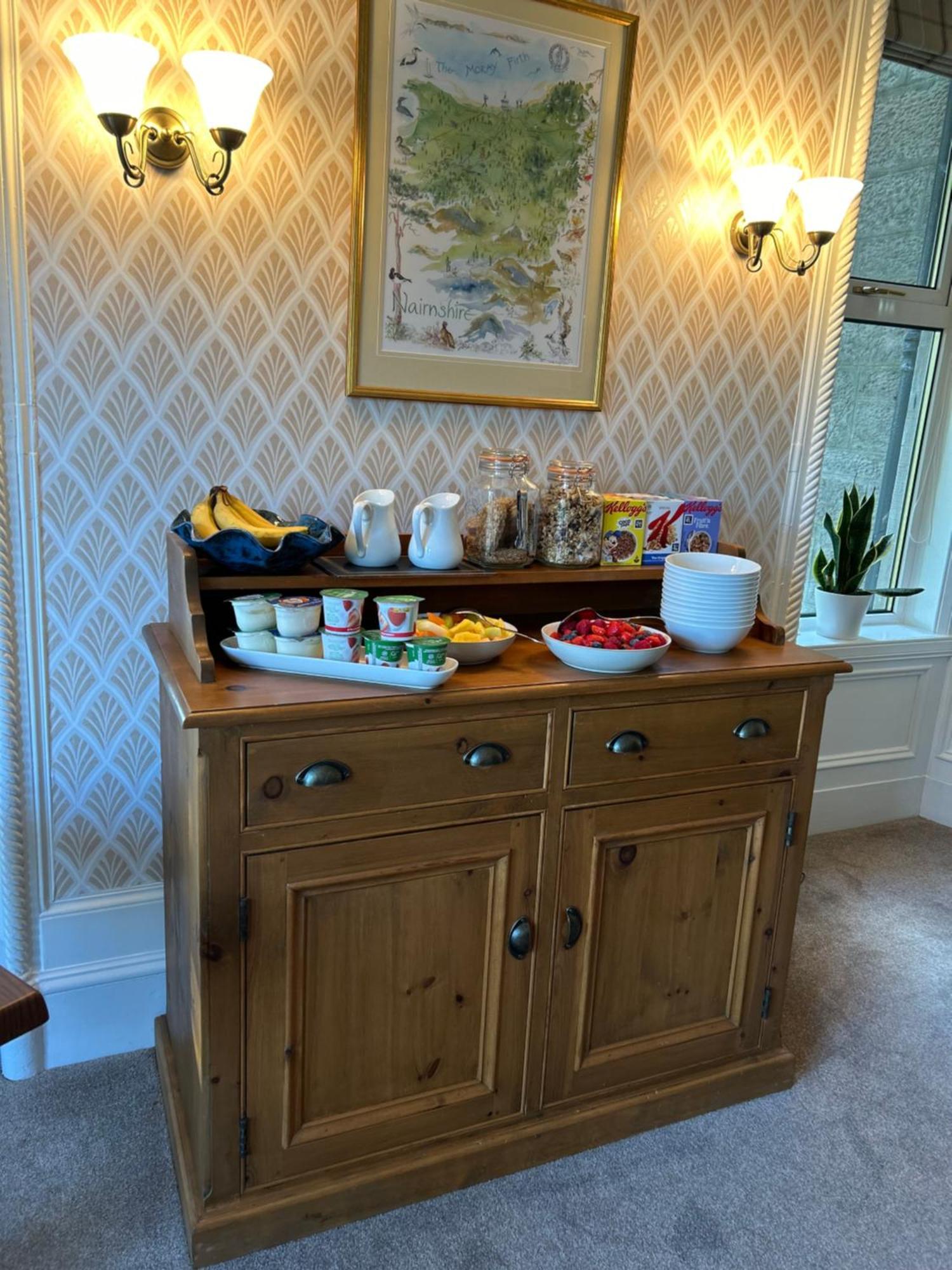 Glen Lyon Lodge Bed And Breakfast Неърн Екстериор снимка